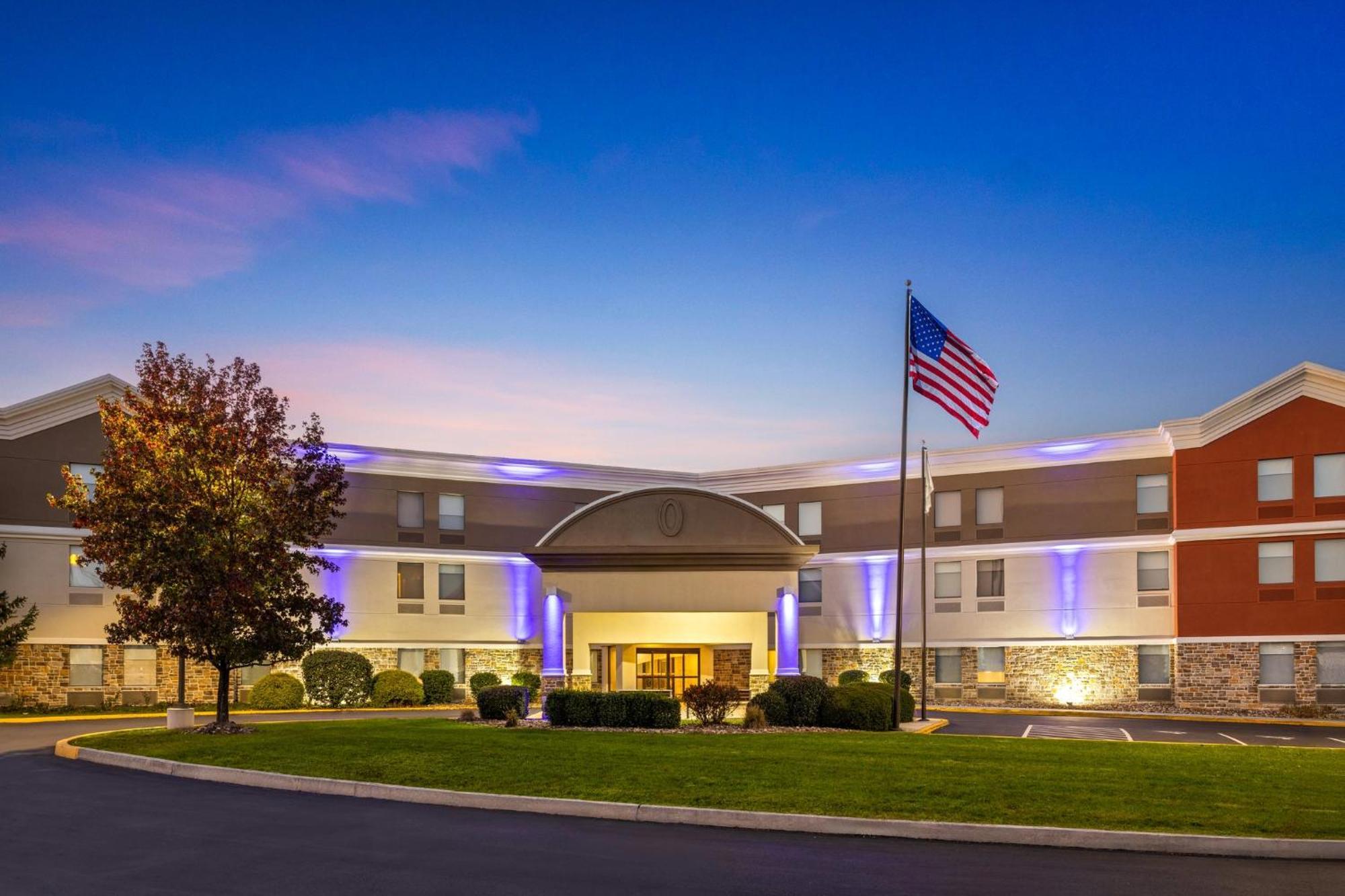 Holiday Inn Express Harrisburg I-81 - Hershey By Ihg Manadahill Ngoại thất bức ảnh