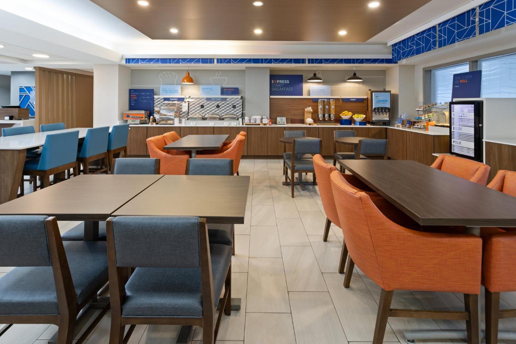Holiday Inn Express Harrisburg I-81 - Hershey By Ihg Manadahill Ngoại thất bức ảnh